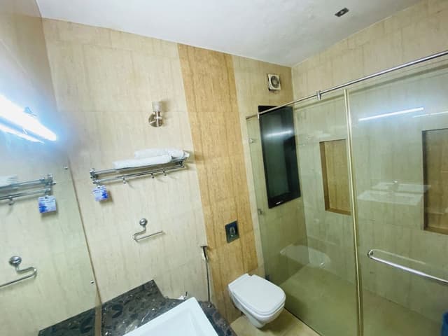 Family Double Room, City View