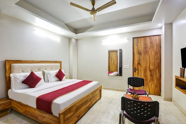 Deluxe Room, Balcony, City View