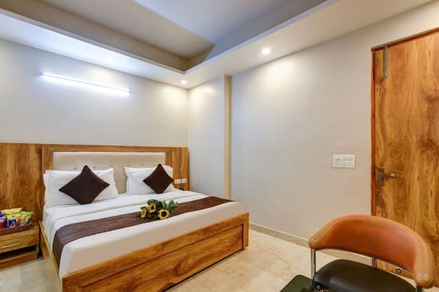 Deluxe Room, Balcony, City View