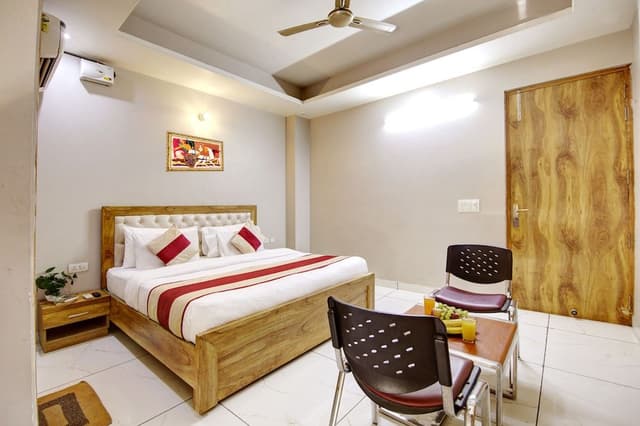 Deluxe Room, Balcony, City View