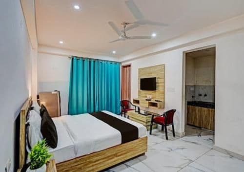 Deluxe Room with Balcony