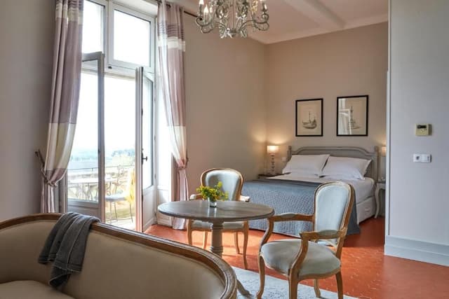 Studios Du Chateau With Terrace or balcony