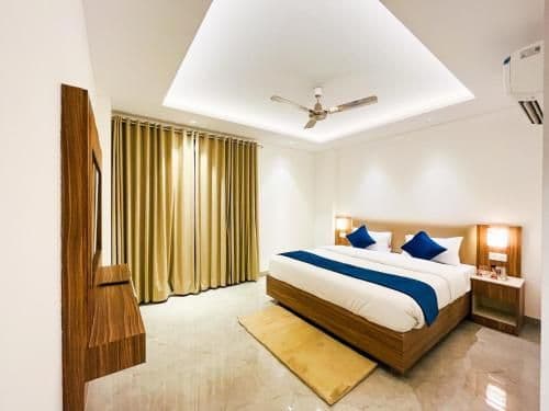 Superior Room with Balcony