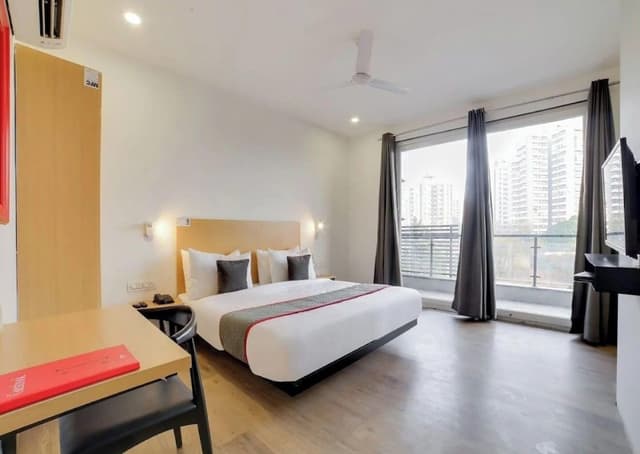 Superior Double Room, Balcony, City View