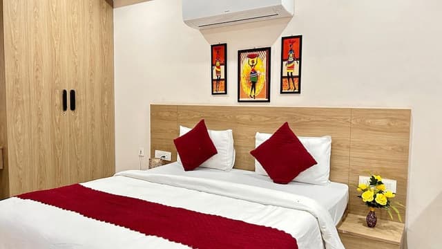 Elite Room, City View