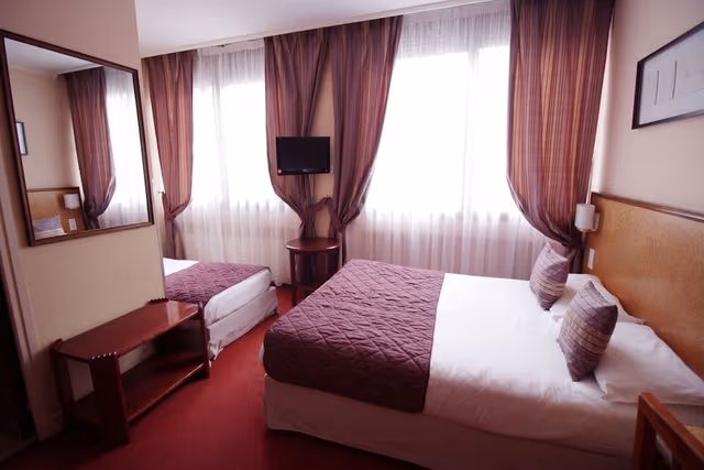 Triple Room
