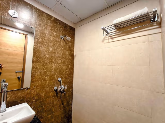 Luxury Suite, Balcony, Corner