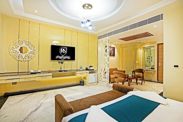 Presidential Room, City View