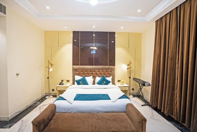 Presidential Room, City View