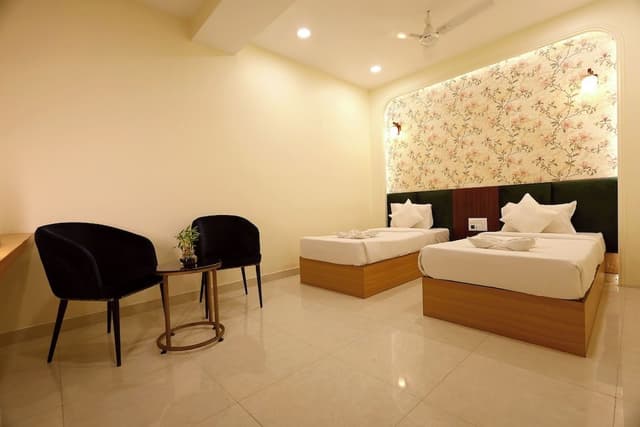 Comfort Twin Room