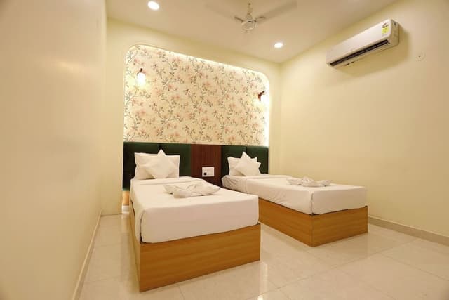 Comfort Twin Room