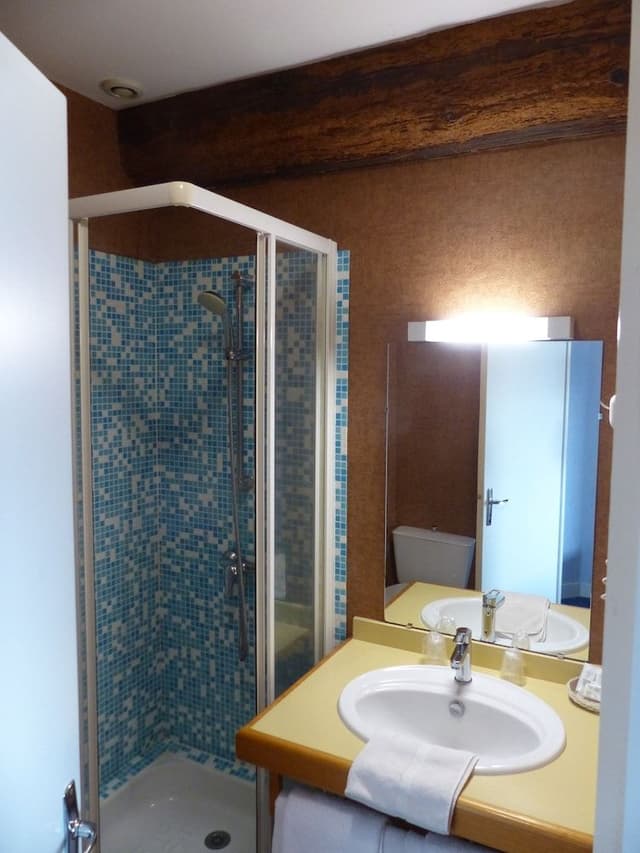 Economy Double Room, Ensuite