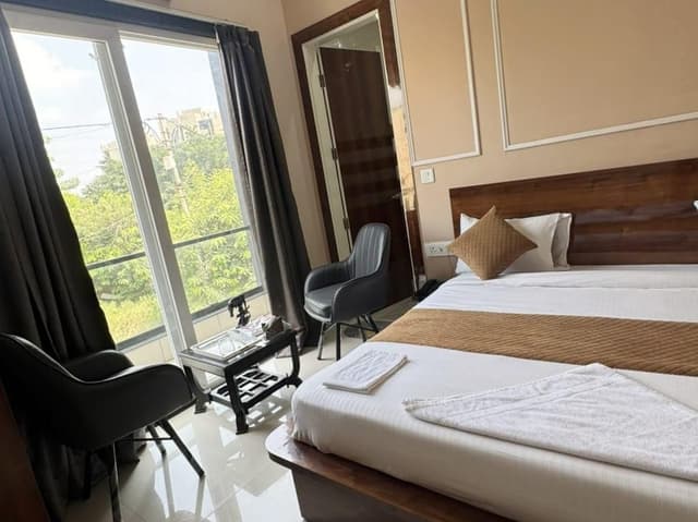 Balcony King Room
