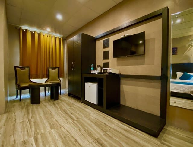 Luxury Double or Twin Room, City View