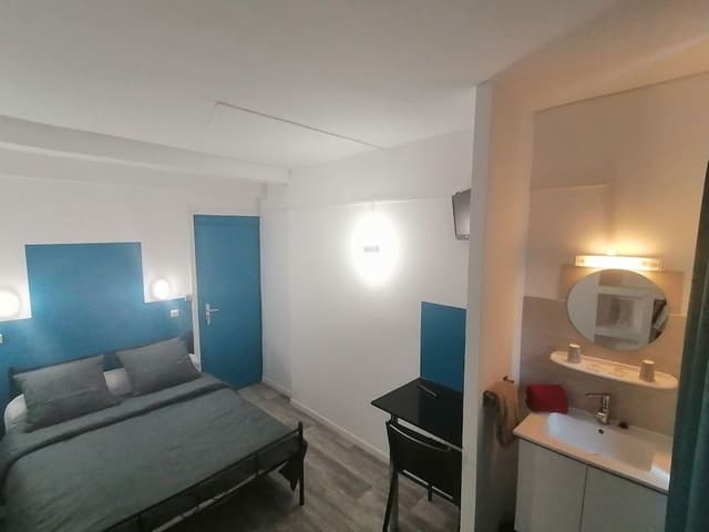 Double Room (with shower)