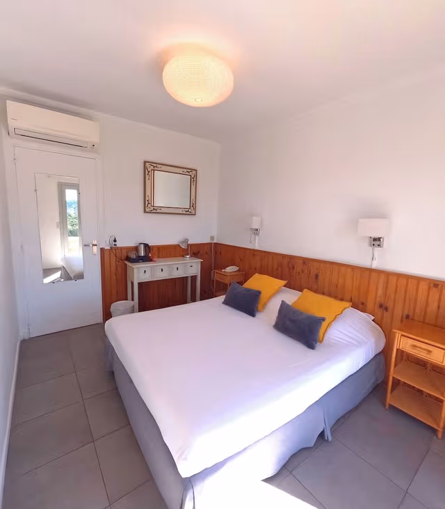 Comfort Quadruple Room, Sea View