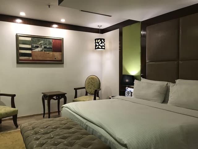 Executive Suite