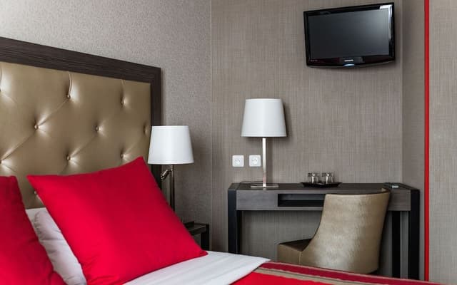 Single Room ( Single Bed)