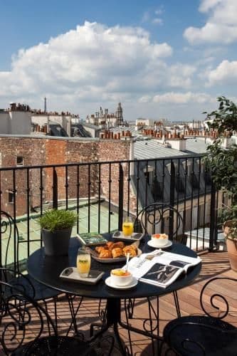 Deluxe Room with Panoramic City View with terrace