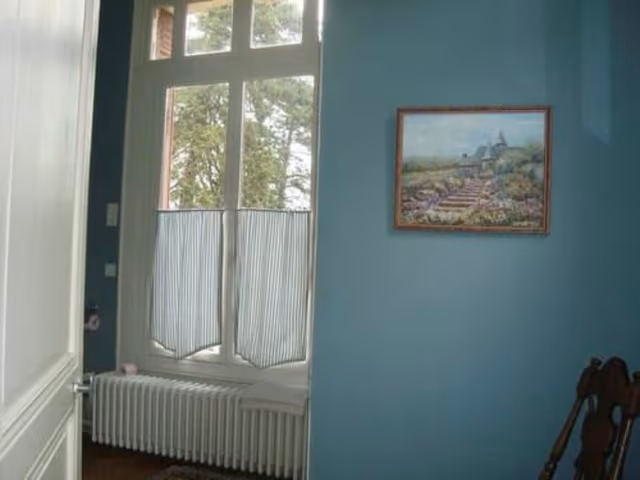 Double Room (Iris)
