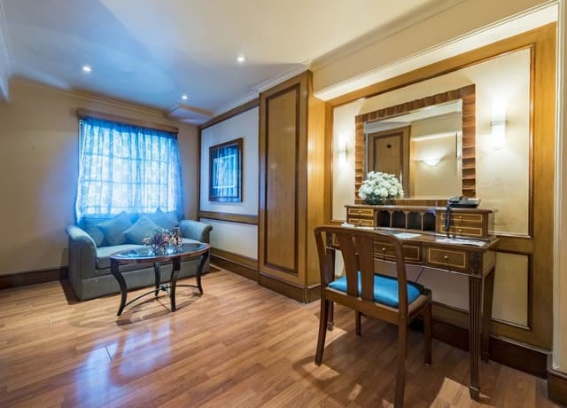 Premier Suite