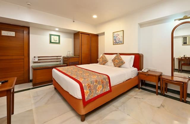 Classic Double or Twin Room