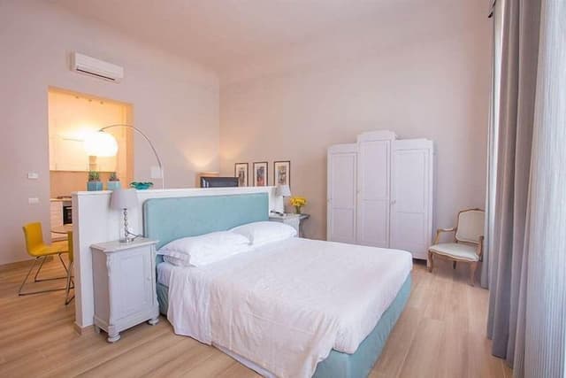Junior Suite, 1 Queen Bed with Sofa bed, Kitchen