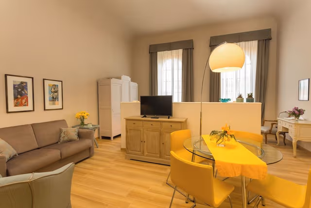 Junior Suite, 1 Queen Bed with Sofa bed, Kitchen