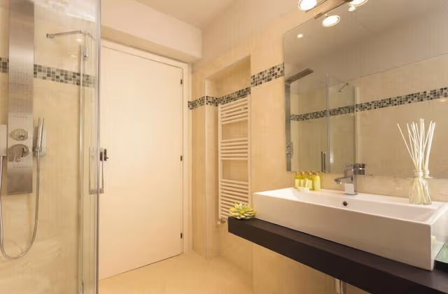 Junior Suite, 1 Queen Bed with Sofa bed, Kitchen