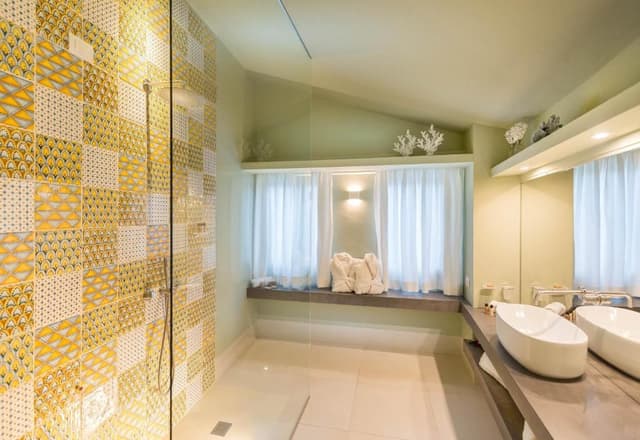 Deluxe Suite with Garden View