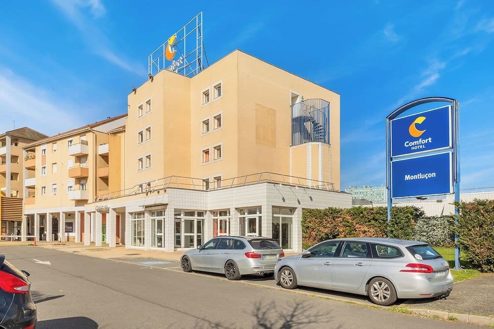 Hotel Kyriad Montlu