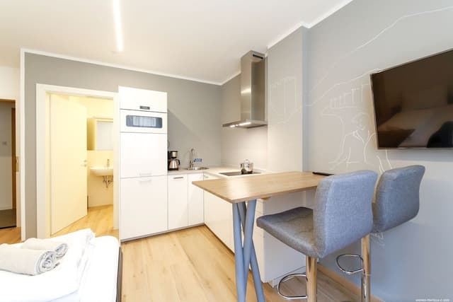 Deluxe Apartment, Courtyard View