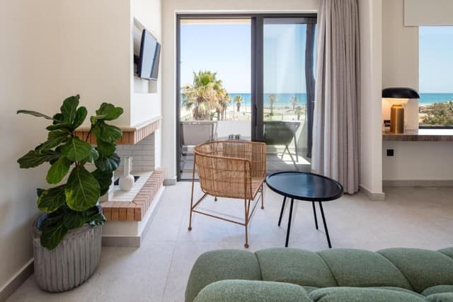 Deluxe Suite with Sea View