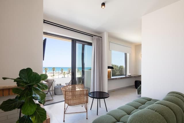 Deluxe Suite with Sea View
