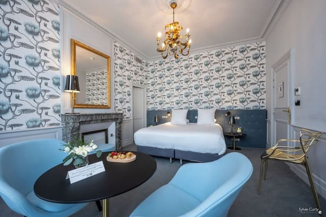 Suite Savary de Mauléon