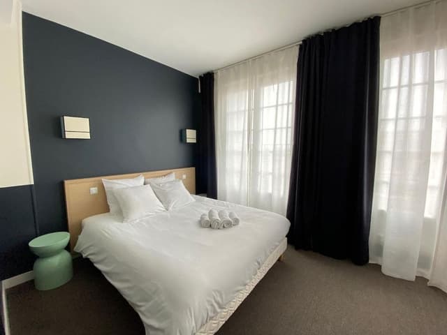Panoramic Room