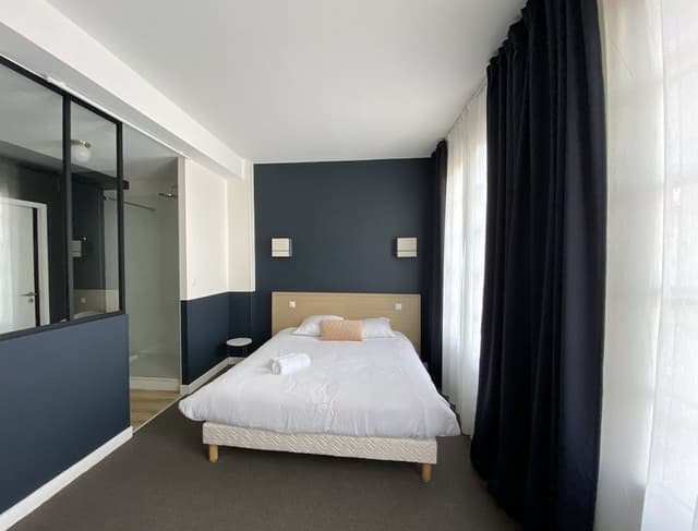 Panoramic Room