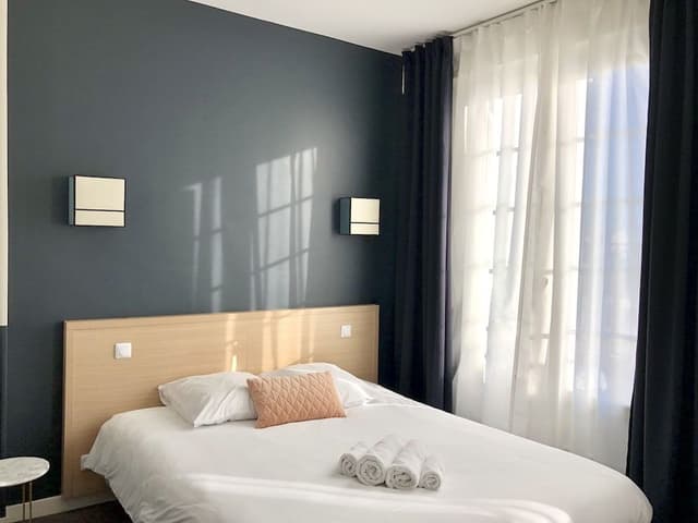 Panoramic Room