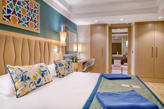 Suite with Pool View