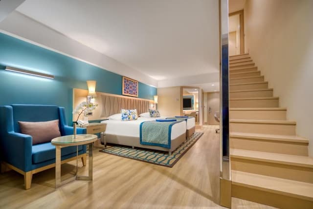 Suite with Pool View
