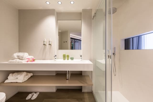 Deluxe Room, Balcony