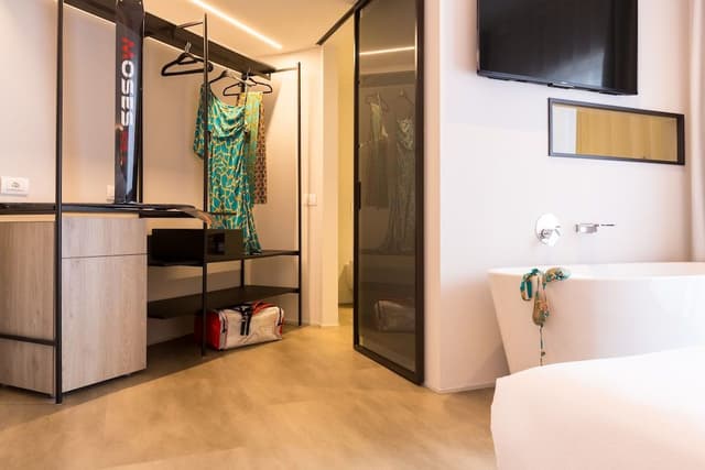 Deluxe Room with Balcony and Spa Access