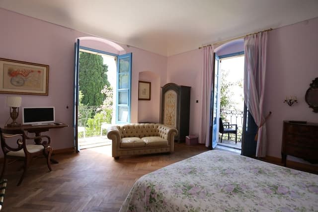 Suite, 1 Queen Bed, Sea View, Sea Facing (Daphne Phelps)