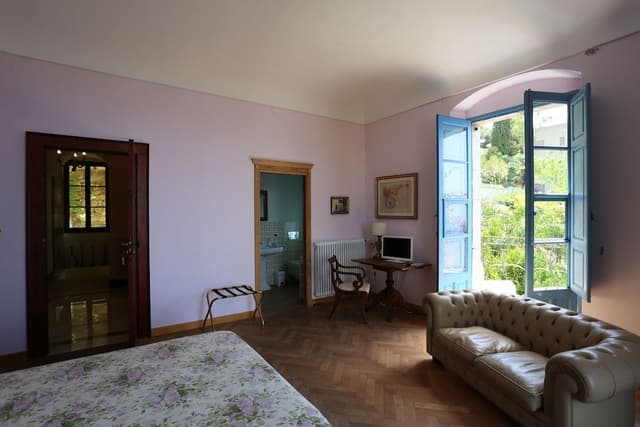 Suite, 1 Queen Bed, Sea View, Sea Facing (Daphne Phelps)