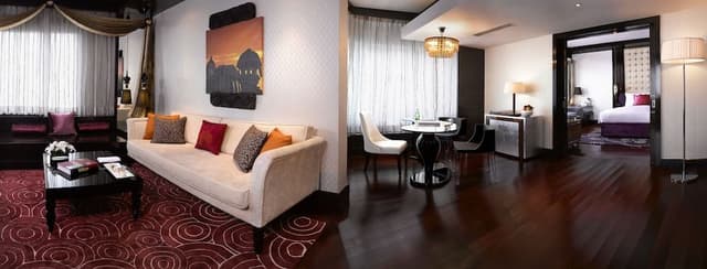 Suite, 1 King Bed (Prestige)