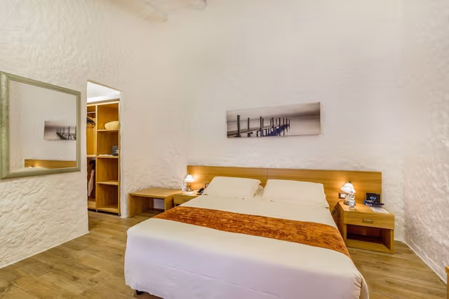 Standard Double Room, Garden View