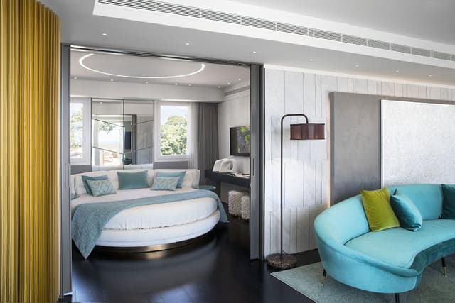 Suite (Penthouse)