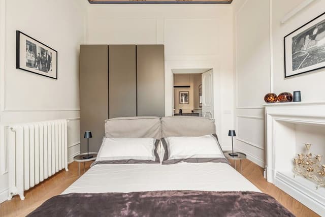Charm and Style 1 BR Apartment by the Spanish Steps (Via della Fontanella Borghese 28)