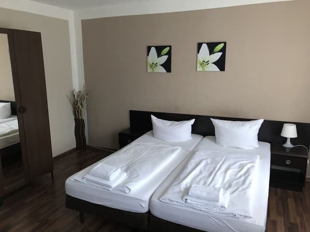 Economy Double or Twin Room, Shared Bathroom