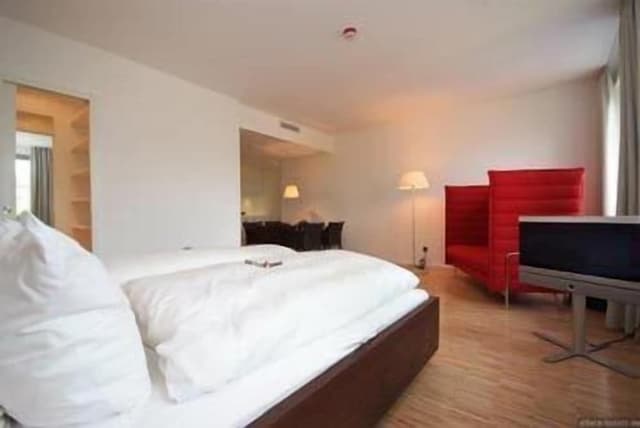 Single Room (Cube)